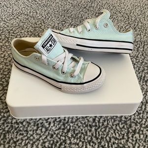 Mint Converse